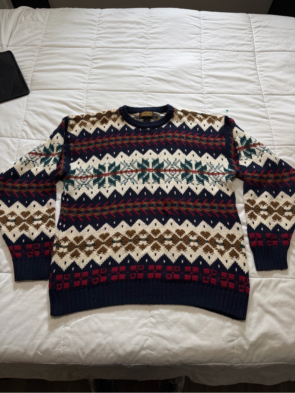 Vintage Eddie Bauer Navy Fair Isle Crewneck Sweater with Multicolor Pattern